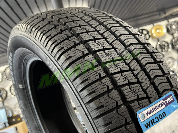 235/45R18 Warrior WR300 98V XL - Vissezonas riepas / Ziemas riepas