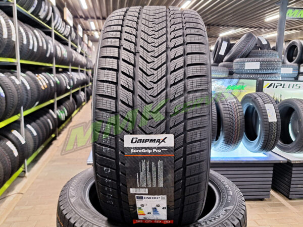 245/35R19 Gripmax SureGrip Pro Winter 93V XL - Vissezonas riepas / Ziemas riepas