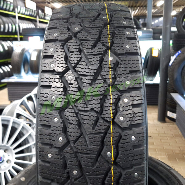 205/65R16C Kumho Winter PorTran CW11 107/105R ar radzēm - Ziemas riepas / Ziemas ar radzēm riepas