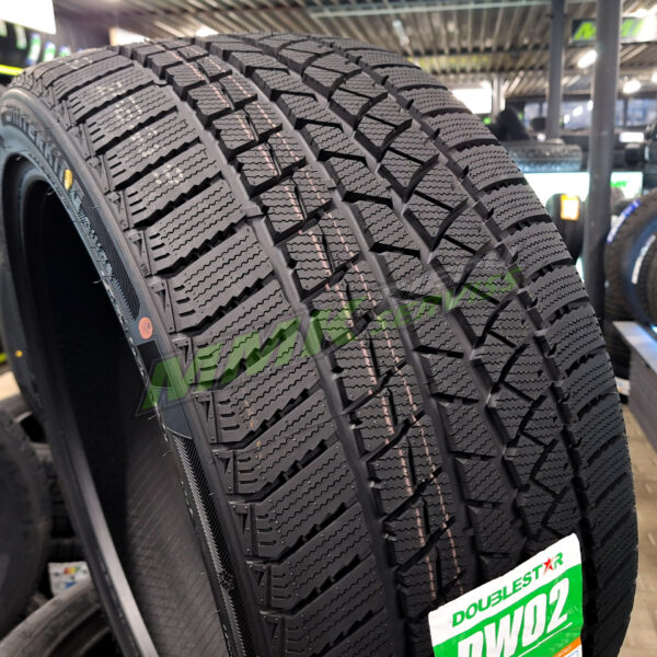 275/40R19 Doublestar DW02 105T XL - Vissezonas riepas / Ziemas riepas