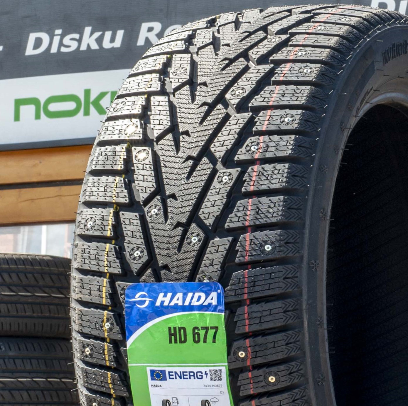 285/60R18 Haida HD677 116T ar radzēm