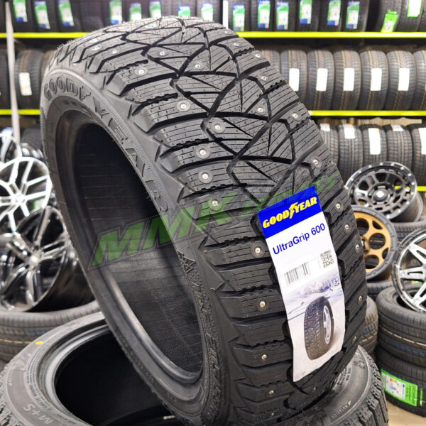 205/55R16 Goodyear UltraGrip 600 94T XL FP ar radzēm - Ziemas riepas / Ziemas ar radzēm riepas