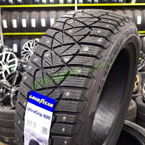 205/55R16 Goodyear UltraGrip 600 94T XL FP ar radzēm - Ziemas riepas / Ziemas ar radzēm riepas