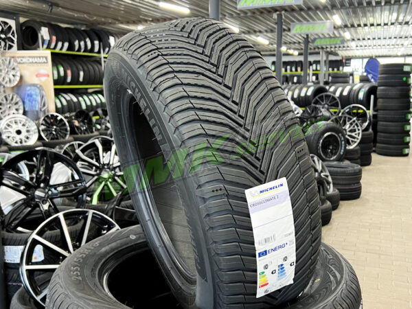 215/45R17 Michelin CrossClimate 2 91Y - Vissezonas riepas / Ziemas riepas