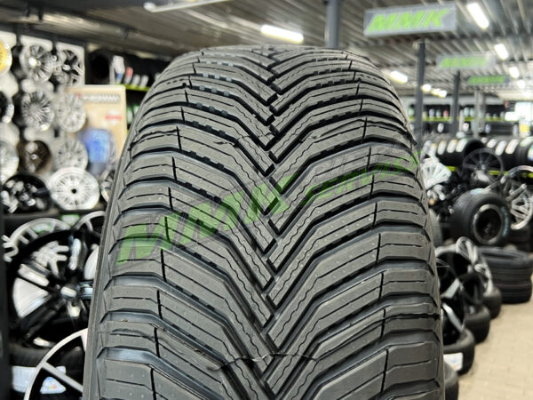 215/45R17 Michelin CrossClimate 2 91Y - Vissezonas riepas / Ziemas riepas