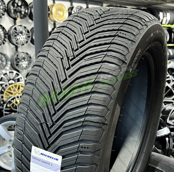 215/45R17 Michelin CrossClimate 2 91Y - Vissezonas riepas / Ziemas riepas