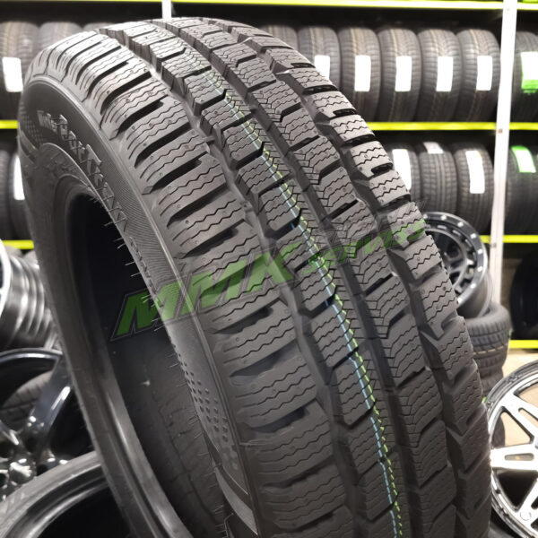 215/65R16C Marshal Winter PorTran CW51 109/107R (Kumho) - Vissezonas riepas / Ziemas riepas