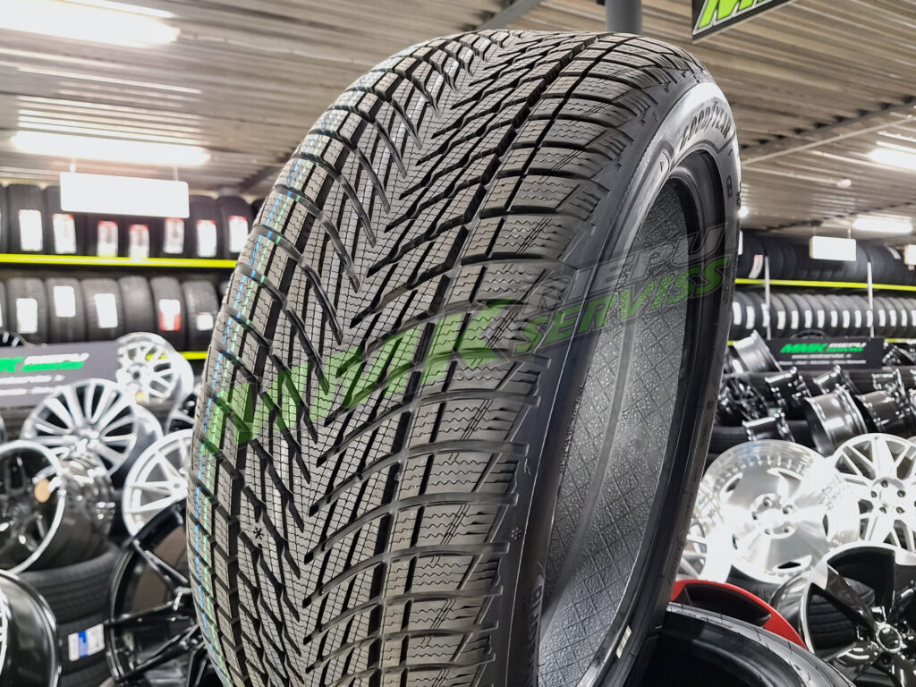 265/35R22 Goodyear UltraGrip Performance 3 102V XL • MMK Riepas