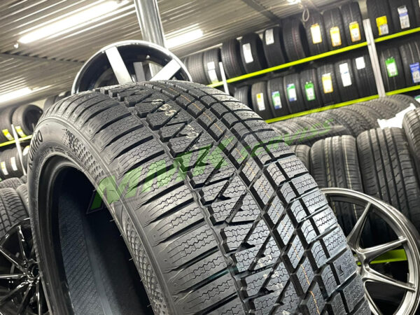 235/50R19 Kumho WinterCraft WS71 103V XL - Vissezonas riepas / Ziemas riepas