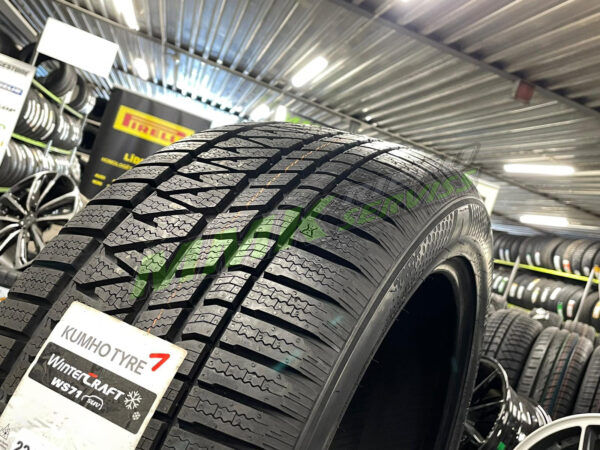 235/50R19 Kumho WinterCraft WS71 103V XL - Vissezonas riepas / Ziemas riepas