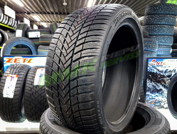 315/40R21 Bridgestone Blizzak LM005 115V XL - Vissezonas riepas / Ziemas riepas