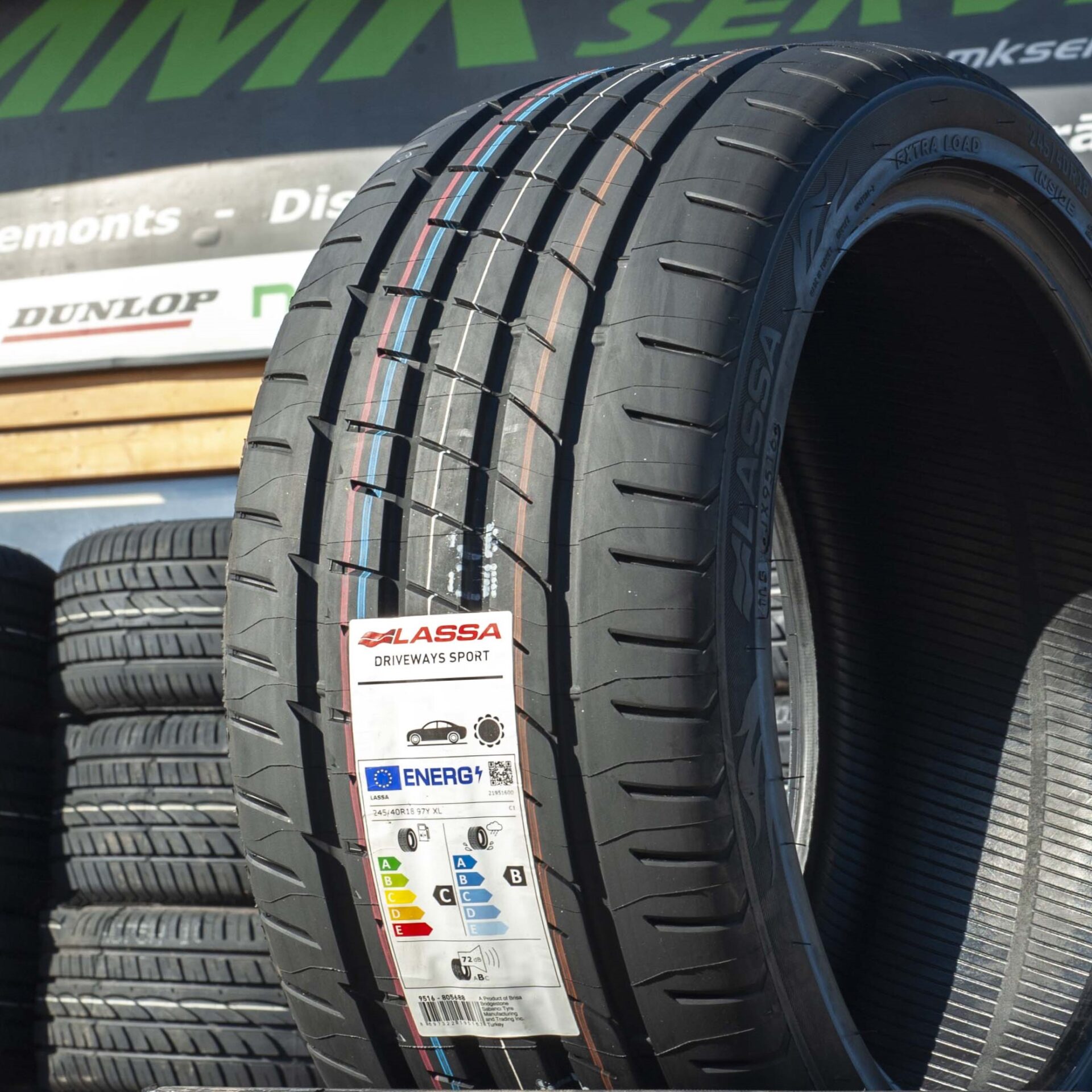 245/40R18 Lassa Driveways Sport+ 97Y XL