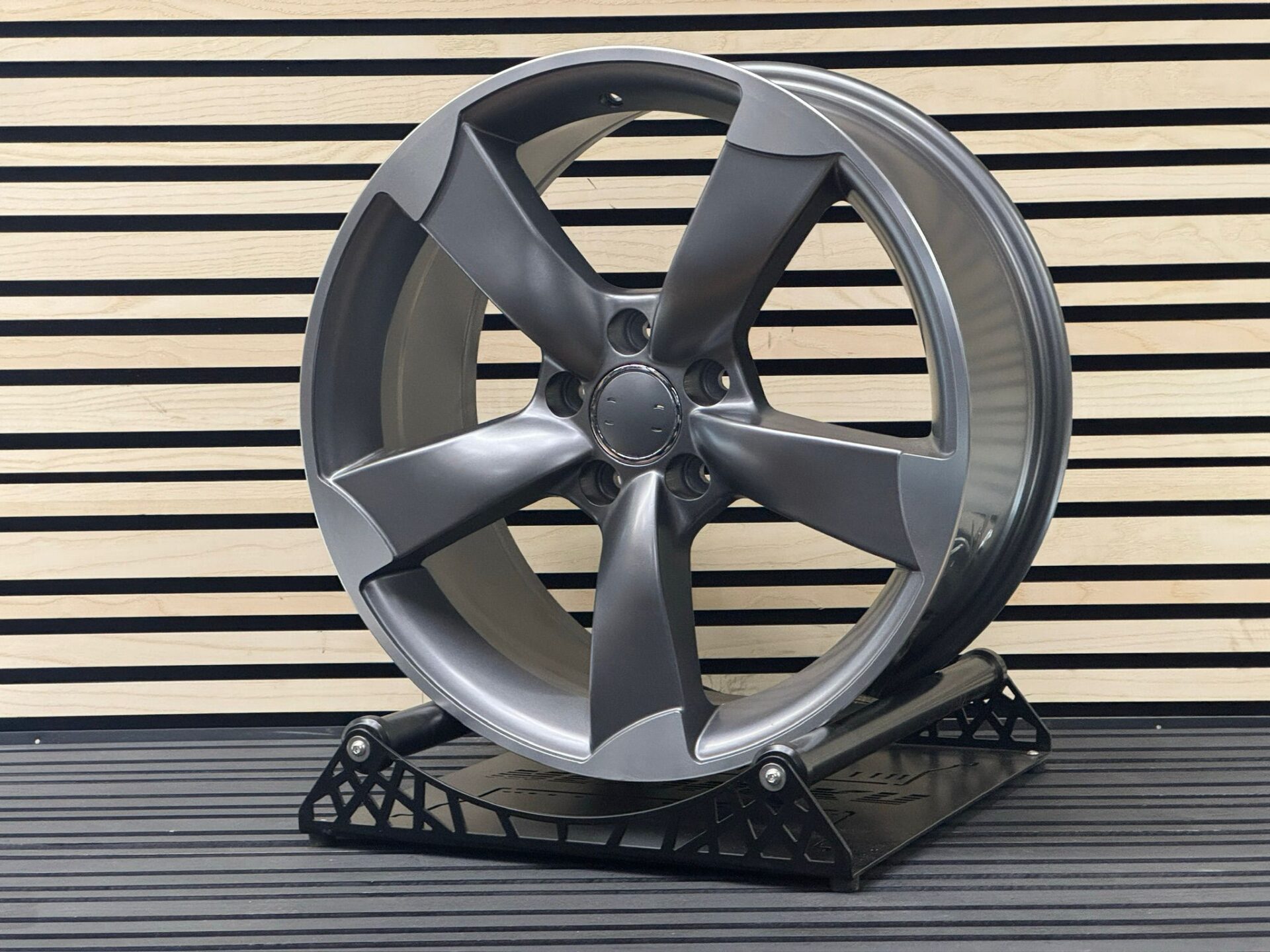 R18x8.5 5X112 ET39 66.5