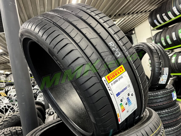 225/40R19 Pirelli P Zero PZ4 Luxury 93Y XL RunFlat (*) - Vasaras riepas