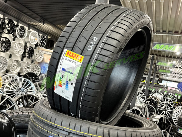 225/40R19 Pirelli P Zero PZ4 Luxury 93Y XL RunFlat (*) - Vasaras riepas