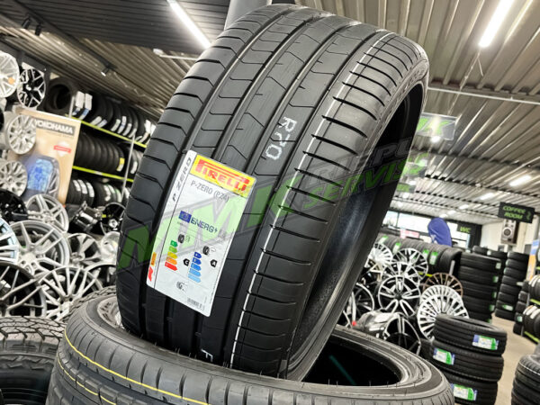 225/40R19 Pirelli P Zero PZ4 Luxury 93Y XL RunFlat (*) - Vasaras riepas