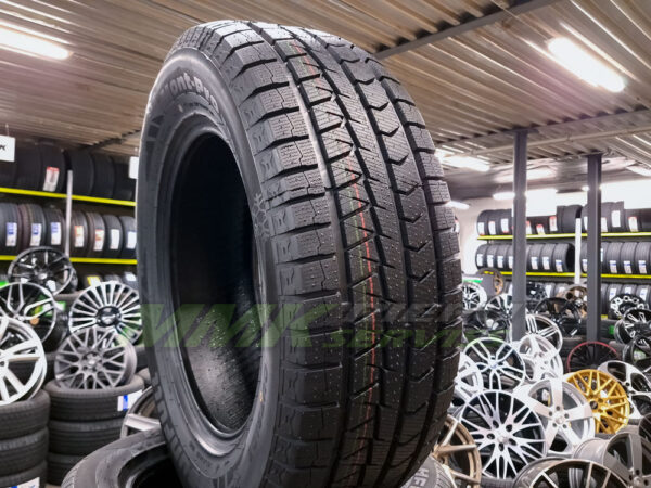 265/60R18 Sunfull Mont-Pro WP882 110H - Vissezonas riepas / Ziemas riepas