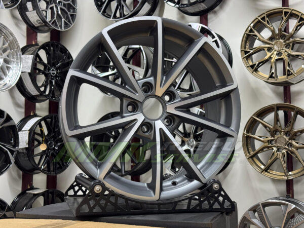 R17X7.5 5X112 ET42 66.5 BK703 Grey Polished Half Matt (MGHM) - Aluminija A riepas