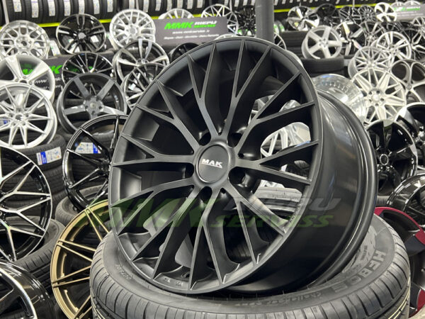 R17X8 5X120 ET 20 74.1 mak munchen MATT BLACK - Aluminija A riepas