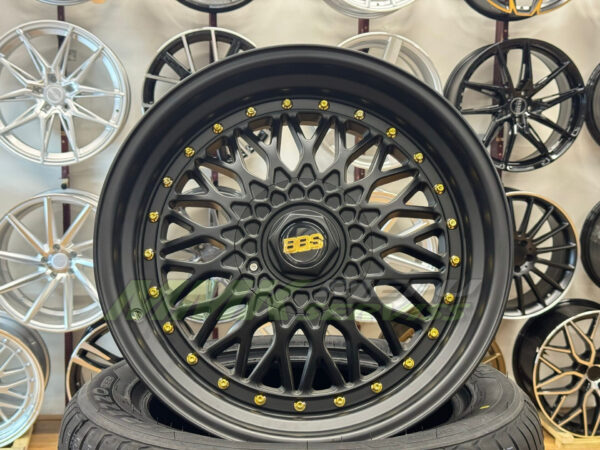 R18x8 10X112/120 ET 20 74.1 BY479 (XF135) BM (Black Matt) - Aluminija A riepas