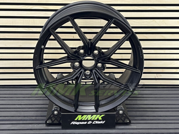 R18x8 5X112 ET 38 66.5 FF138 BM (Black Matt) - Aluminija A riepas