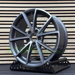 R18x8 5X112 ET35 66.5 BK703 (DW5504) Grey Polished (MG) - Aluminija A riepas