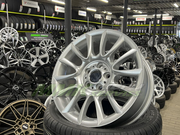 R18X8 5X120 ET 43 72.6 STYLE 152 BMW SILVER - Aluminija A riepas