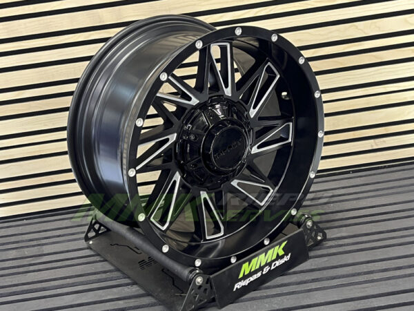 R18x9 10X120/127 ET -12 78.1 B1544 BMPL (Black Matt+Polished Lip) 4x4 - Aluminija A riepas