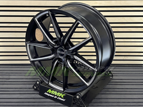 R19x8 5X114.3 ET 40 73.1 HX045 BLHM (Black Half Matt) - Aluminija A riepas