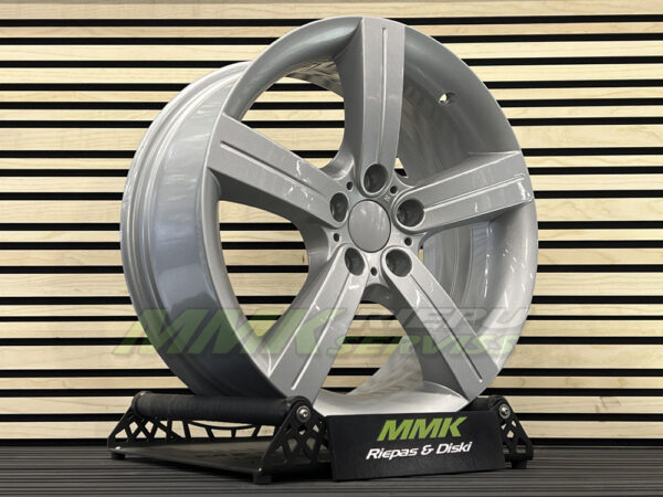 R19X8 5X120 ET 37 72.6 STYLE 199 OEM BMW SILVER - Aluminija A riepas