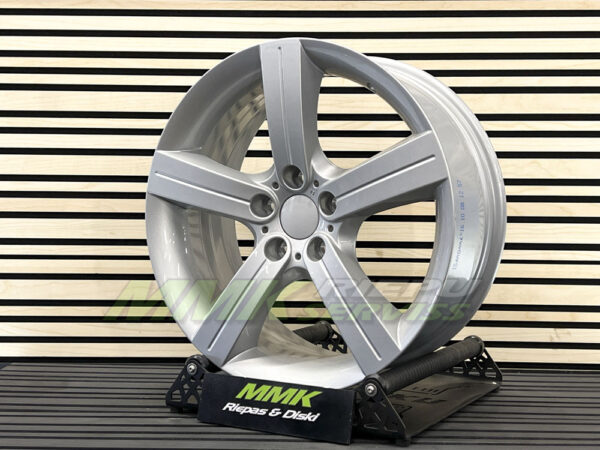 R19X8 5X120 ET 37 72.6 STYLE 199 OEM BMW SILVER - Aluminija A riepas