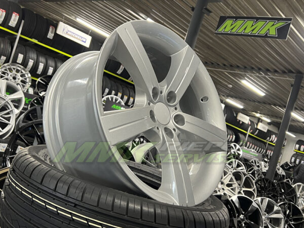 R19X8 5X120 ET 37 72.6 STYLE 199 OEM BMW SILVER - Aluminija A riepas