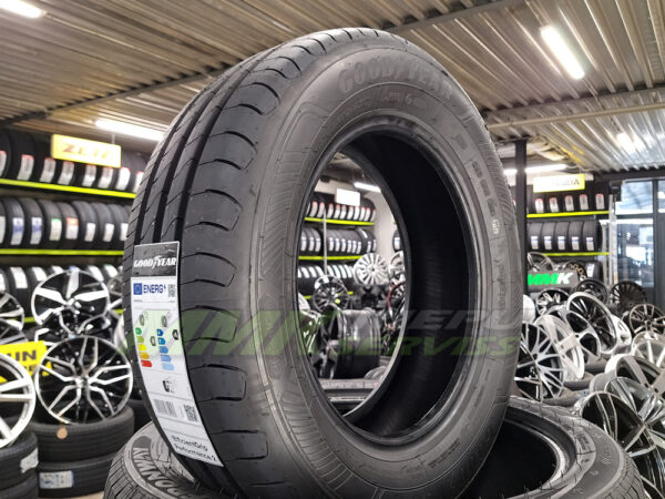 175/65R17 Goodyear EfficientGrip Performance 2 87H DEMO - Vasaras riepas