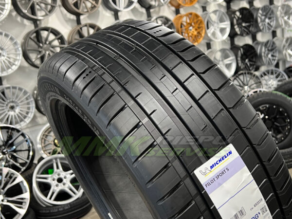 215/50R17 Michelin Pilot Sport 5 95Y XL - Vasaras riepas