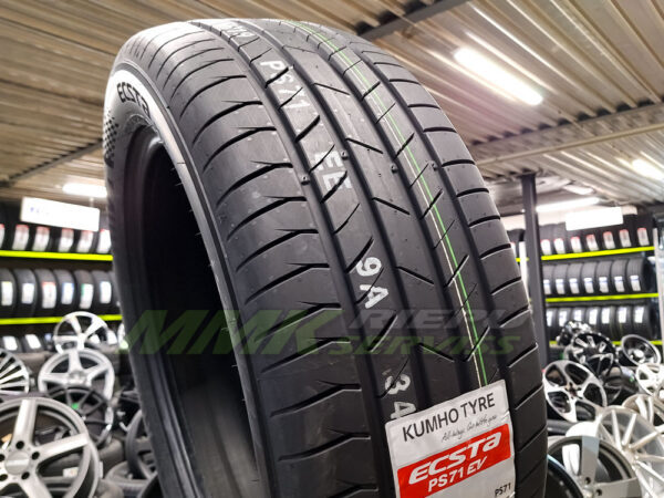 225/55R19 Kumho ECSTA PS71 EV 103Y XL (Copy)