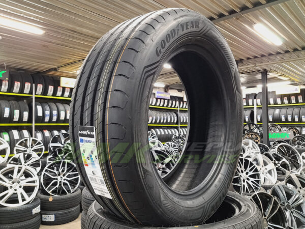 235/65R17 Goodyear EfficientGrip 2 SUV 108V XL - Vasaras riepas