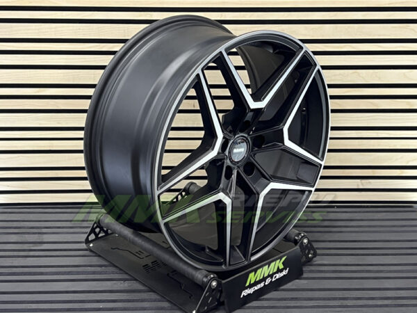 R20X9 5X114.3 ET 40 64.1 momo rf06 matte black pol. - Aluminija A riepas