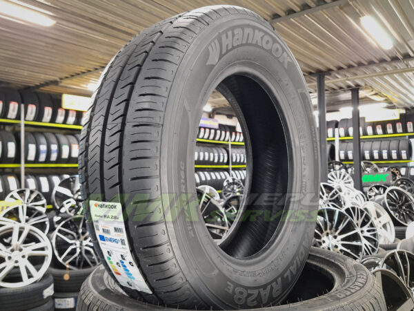 215/65R16C Hankook Radial RA28E 106/104T - Vasaras riepas