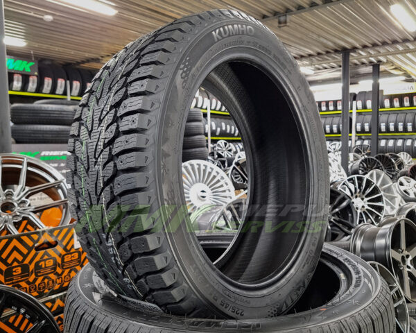 Kumho WinterCraft ice Wi32 - radžojams ziemas riepu modelis MMK Riepu Serviss