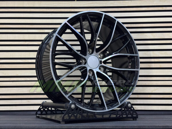 R18X8 5X120 ET34 72.6 BK796 (IN0216) Black Polished (MB) BMW - Aluminija A riepas