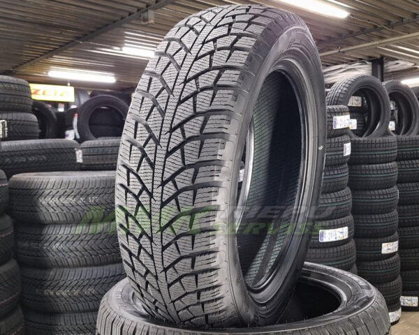 225/40R18 Maxtrek Trek M8 92T (Antares) - Vissezonas riepas / Ziemas riepas