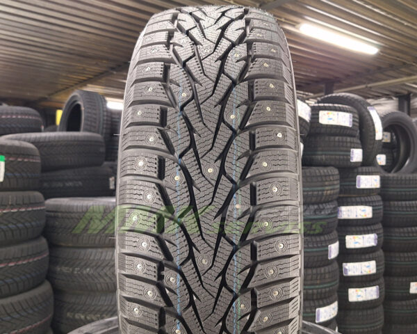 235/60R18 Zmax Winternova Stud 3 103T ar radzēm - Ziemas riepas / Ziemas ar radzēm riepas