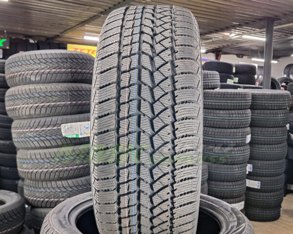 235/65R17 Autogreen Snow Chaser AW02 108T XL - Vissezonas riepas / Ziemas riepas