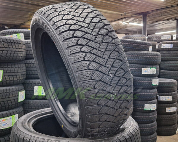 225/45R19 Maxxis Premitra Ice 5 SP5 96T - Vissezonas riepas / Ziemas riepas