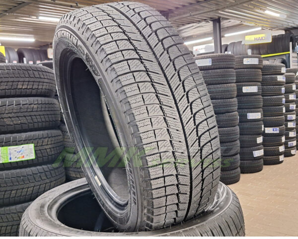 275/40R20 Michelin X-Ice XI3 102H RunFlat - Vissezonas riepas / Ziemas riepas