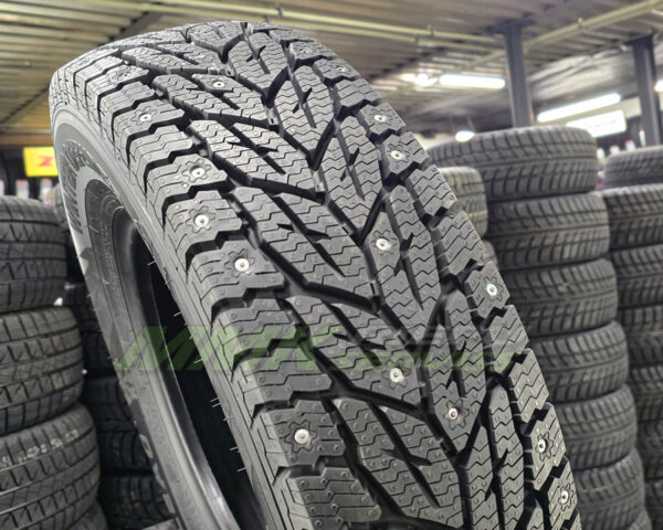 175/80R13C Leao Winter Defender Grip VAN 2 97/95Q ar radzēm - Ziemas riepas / Ziemas ar radzēm riepas