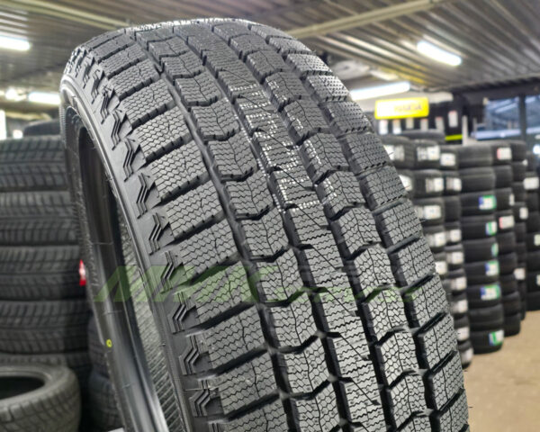 195/55R16 Maxxis Premitra Ice SP3 87T - Vissezonas riepas / Ziemas riepas