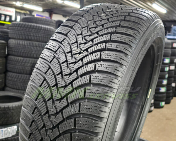 195/65R15 Falken EUROWINTER HS01 91T - Vissezonas riepas / Ziemas riepas