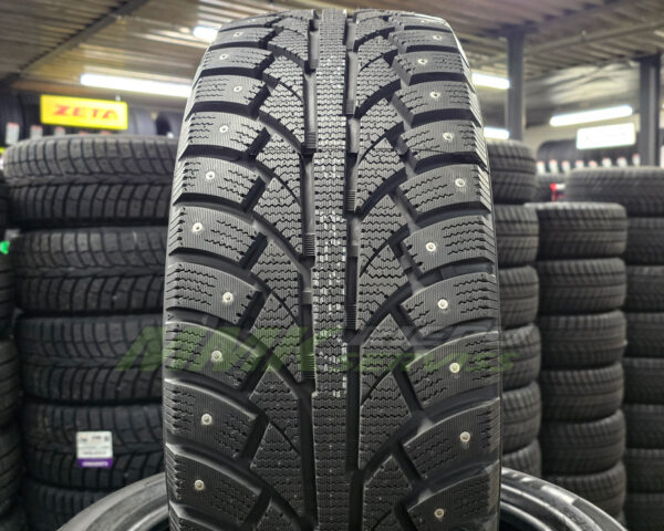 195/70R15C Goodride SW606 104/102R ar radzēm - Ziemas riepas / Ziemas ar radzēm riepas