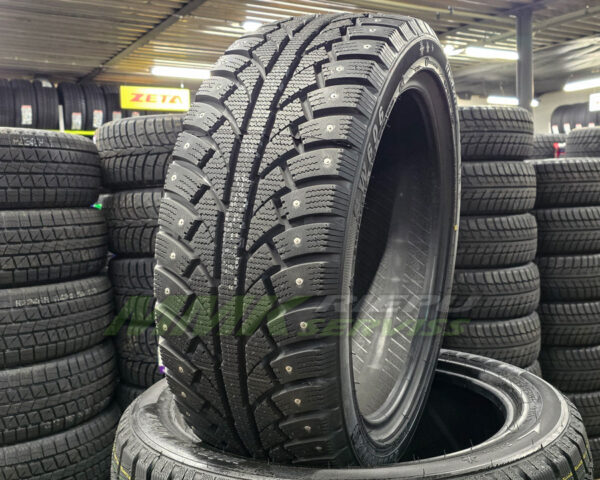 195/70R15C Goodride SW606 104/102R ar radzēm - Ziemas riepas / Ziemas ar radzēm riepas